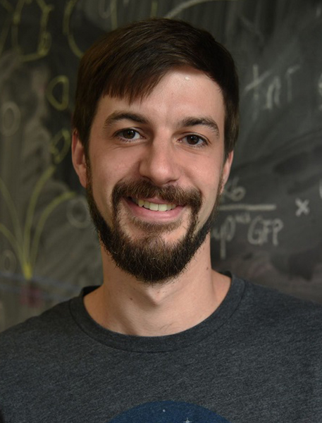 sfb_0058_A07 Postdoc Eric Reynolds Portrait